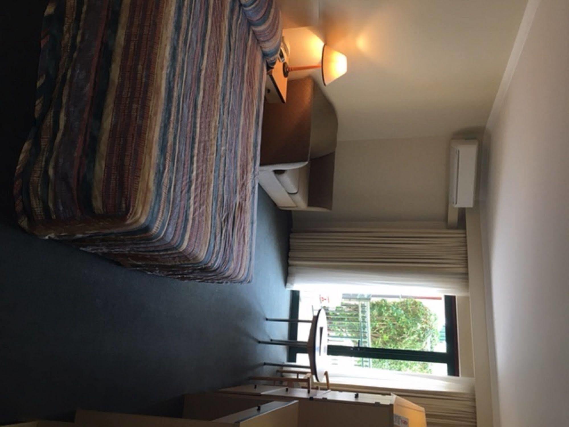 St Marys Park View Motel Eksteriør billede
